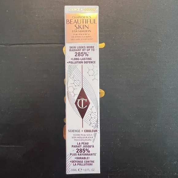 Charlotte Tilbury Beautiful Skin Foundation - Picture 6 of 10